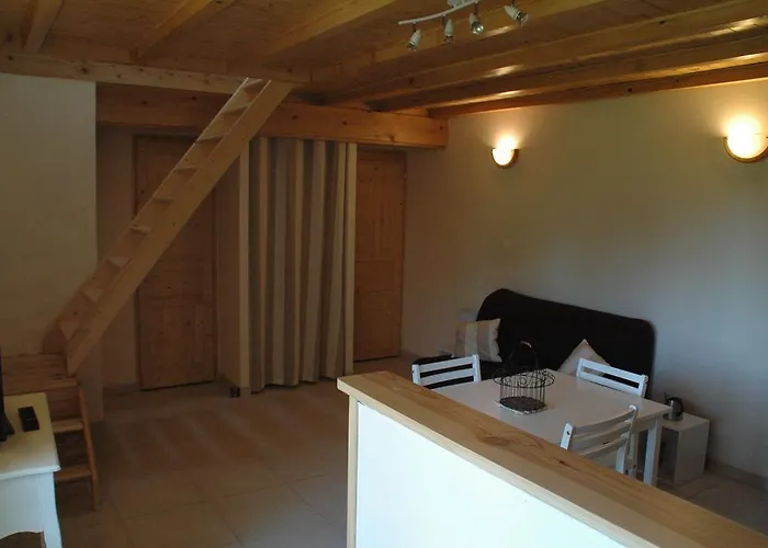 Le Cocon De Curson D'hotes Bed & Breakfast 3*