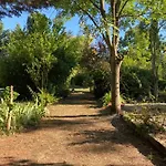 Le Cocon De Curson D'hotes Bed and breakfast 3*