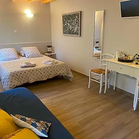 Le Cocon De Curson D'hotes Bed and breakfast